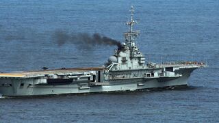 ¿Cómo así portaaviones que fue buque insignia de la Marina de Brasil fue hundido en alta mar?