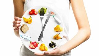 Estudio demuestra que la hora de comer influye en el peso