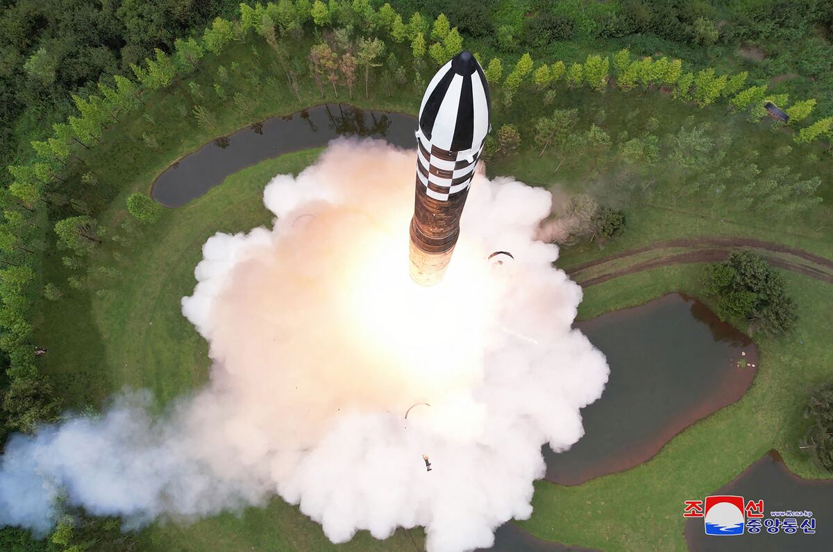 Un Hwasong-18 en acción.