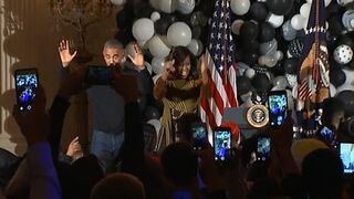 Barack Obama y esposa bailan "Thriller" en su último Halloween en la Casa Blanca