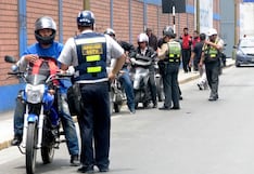 Arrancó multas por dos en moto: primeros sancionados rechazan norma