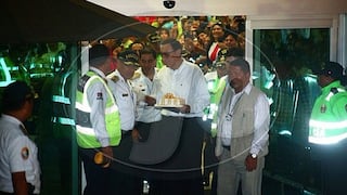 Martín Vizcarra llegó a Lima para asumir la presidencia del Perú