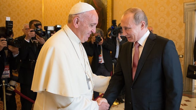 Ucrania descarta mediación del papa Francisco por su apoyo al Imperio Ruso