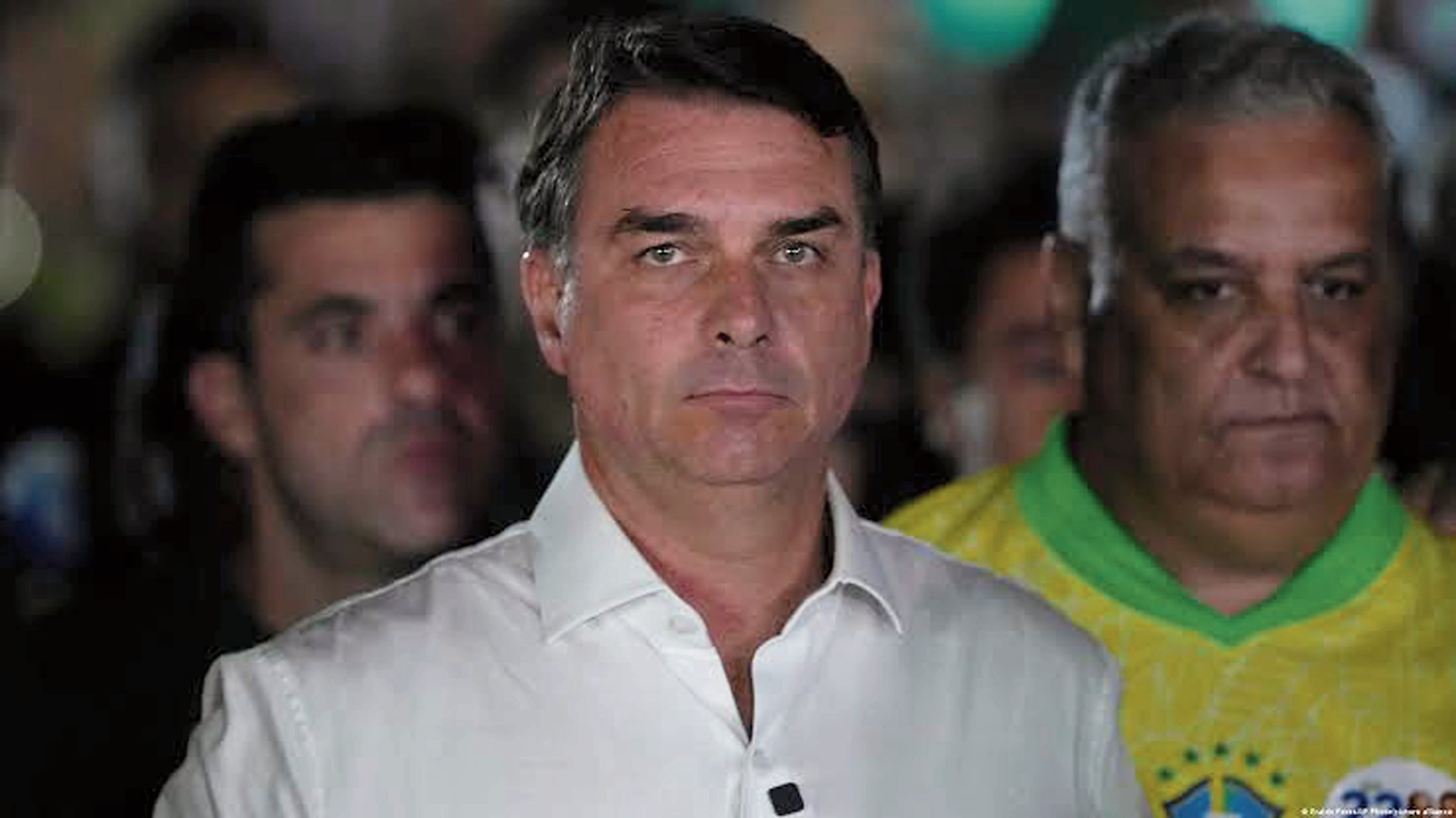 Flávio Bolsonaro enfrenta un proceso judicial por lavado de dinero y teme acabar preso.