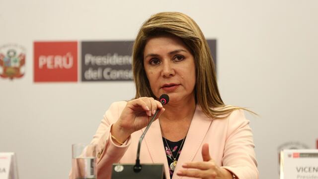 Ministra de Salud invoca a “mantener la calma” tras el primer muerto por COVID-19 en Perú
