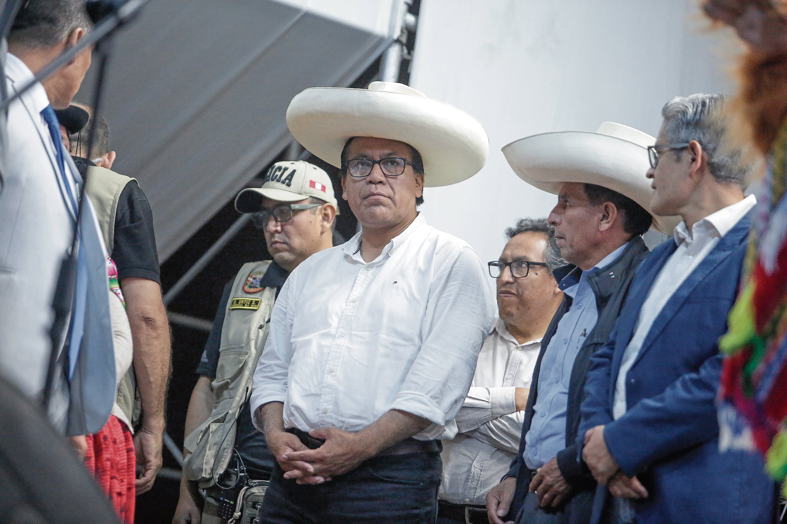 Candidato Roberto Sánchez debe dar explicaciones, mientras abogado Wilber Medina cree que el sombrero ha cometido delito. Foto: Julio Reaño/@photo.gec