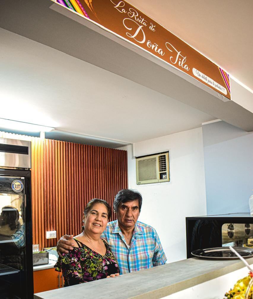 Doña Cecilia junto a su esposo abrieron negocio en el Centro Histórico de Lima.