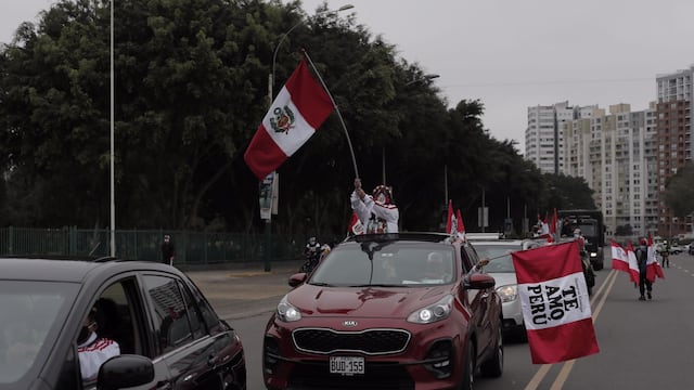 Fuerza Popular: simpatizantes se movilizaron en caravana por diferentes calles de Lima