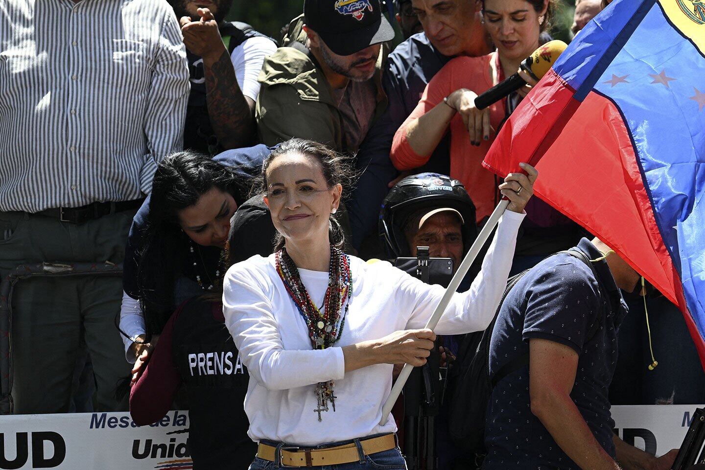 La lideresa de la oposición en Venezuela, María Corina Machado, formula llamado internacional.