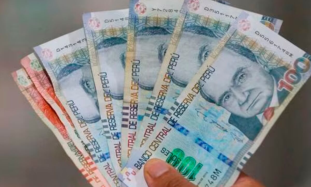 El dinero es necesario para que familias afronten la crisis económica que no acaba. (Foto: Andina)