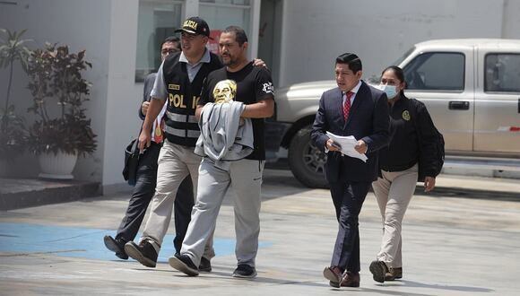 Jaime Villanueva es trasladado a la Prefectura de Lima, donde está detenido. (Foto: GEC)