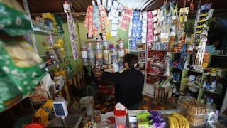 Bodegueros alertan que alza de impuestos dispararía precios y fortalecería al contrabando