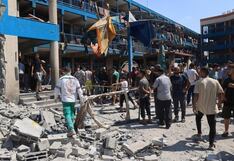 Israel mata a bombazos a 57 civiles en Gaza, donde atacó una escuela de la ONU
