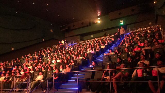 Sala IMAX fascina a cinéfilos limeños con las películas de temporada 