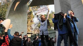 ​Irán: Gobierno restringe redes sociales para controlar al pueblo que protesta