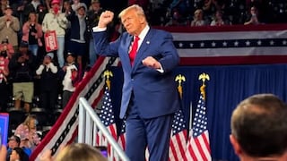 Donald Trump pondrá su nombre al océano Pacífico y dice que sus seguidores aplauden “estupideces”