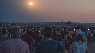 Eclipse total de Sol causa asombro porque convirtió “el día en noche”