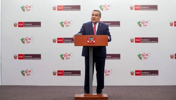 Premier Alberto Adrianzén expone trazos de sus metas de gestión.