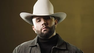 Carín León: la nueva voz romántica que revoluciona el mundo llega a Perú