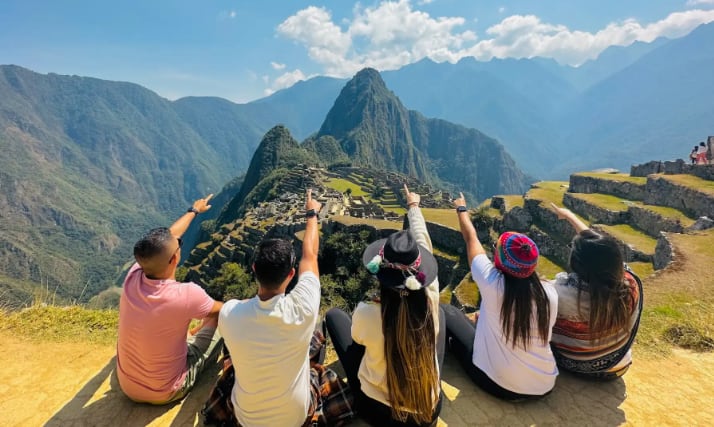 Desd el mes de mayo, los escolares salen a realizar sus viajes de promoción. Foto: Redes Sociales.