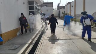 Trujillo: Desinfectan zonas con mayor afluencia en Huanchaco para evitar propagación del COVID-19