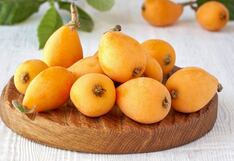 Comer para vivir: El níspero, fruta recomendada en la diabetes