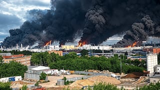 Moscú se queda sin combustible por ola de drones ucranianos que destruyen su mayor refinería