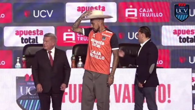 ¡Regalos como cancha! Paolo Guerrero se colocó sombrero de marinera y alborotó a todos en Trujillo