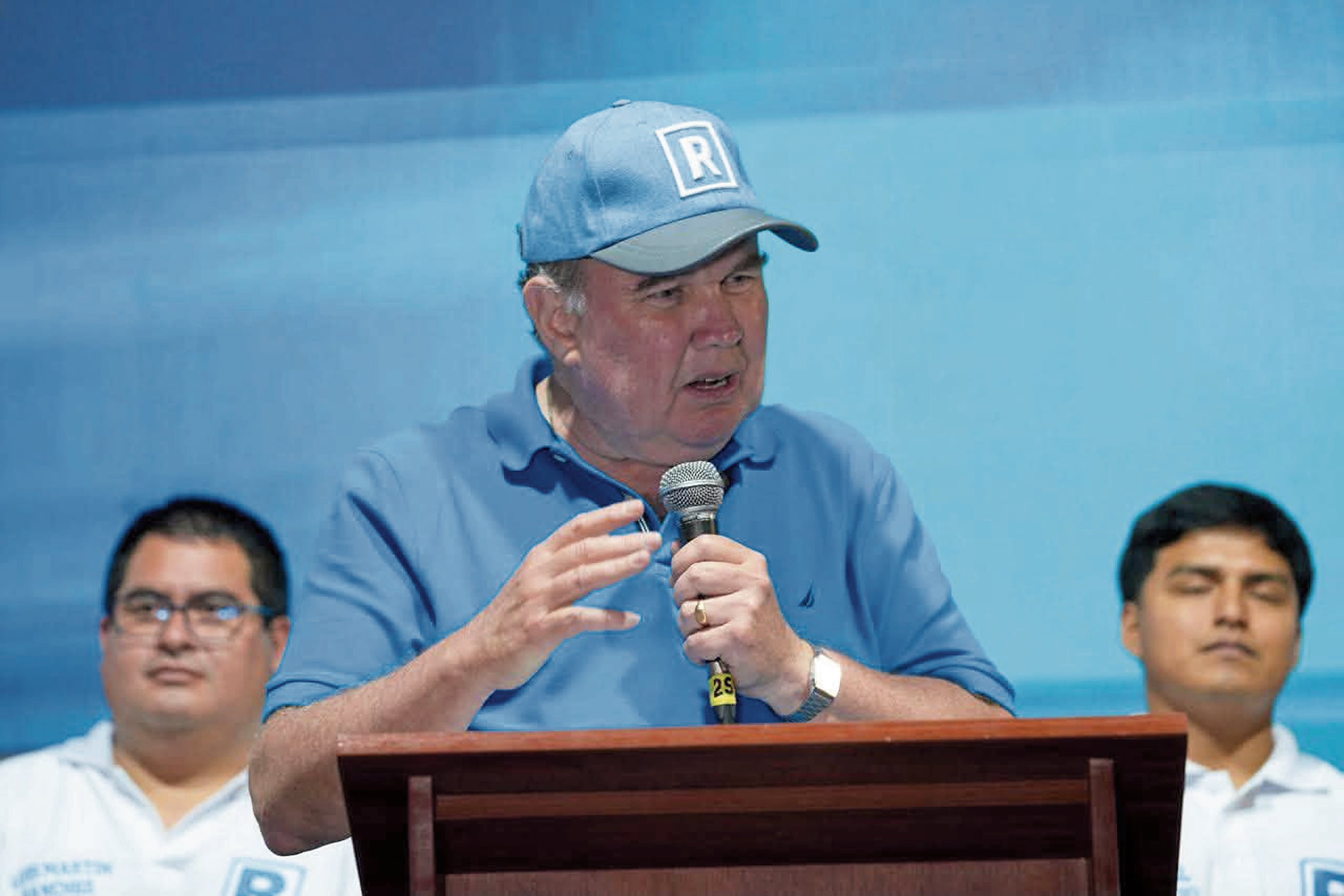 El líder y candidato por Renovación Popular, Rafael López Aliaga, aspira llegar a la alcaldía de nuevo.