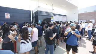 Elecciones Generales 2026: Largas colas en colegios de Lima por demora en instalación de mesas