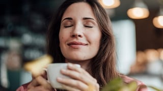 Comer para vivir: El café en el climaterio afecta distinto en cada mujer