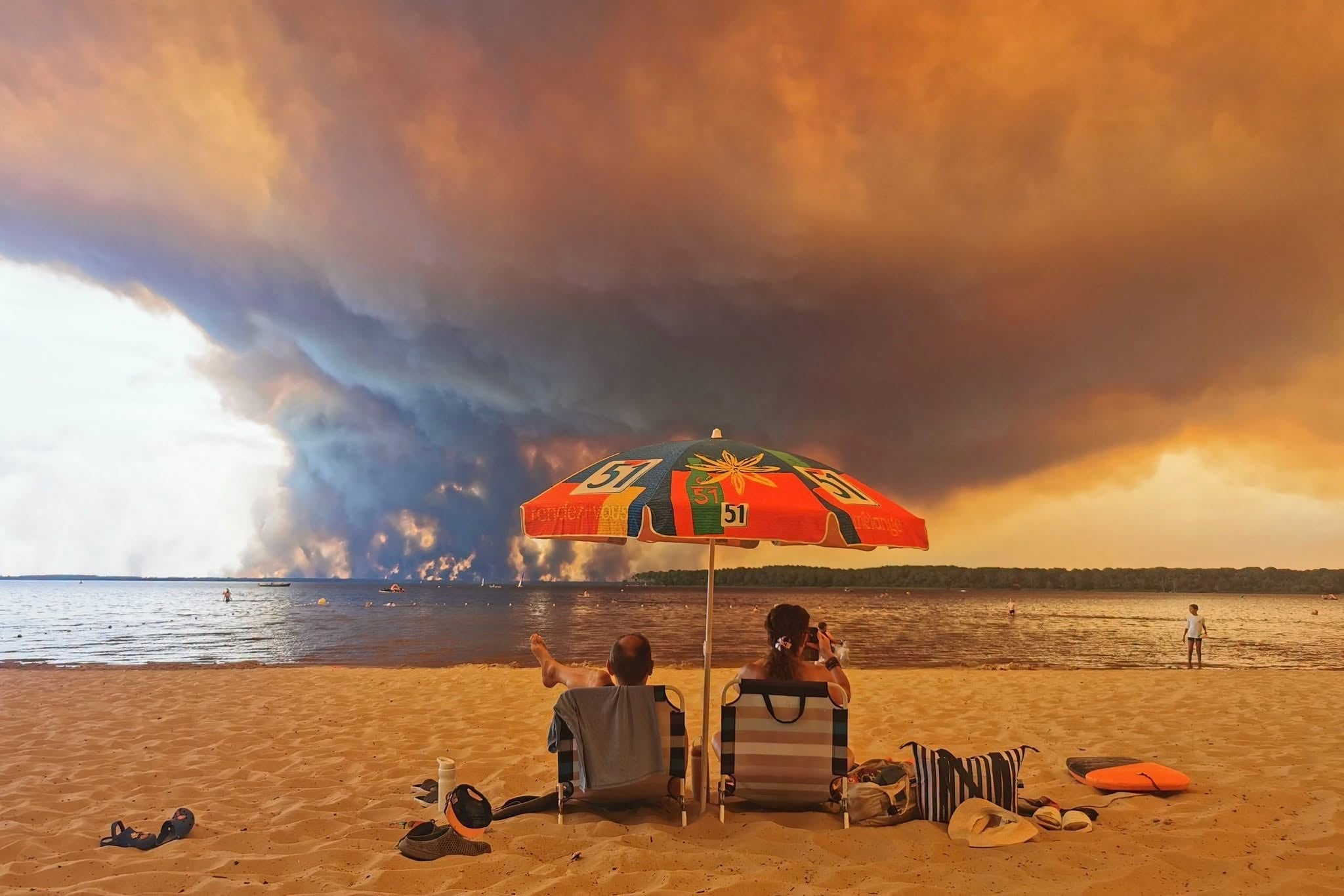 Escena en la playa de Moutchic, en Lacanau, en el suroeste de Francia.