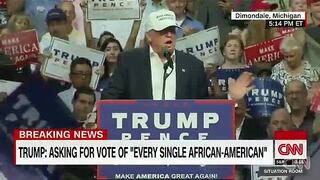 Donald Trump corteja a voto negro en iglesia de Detroit y va a "escuchar" 