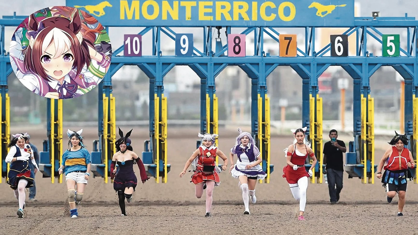 Las "chicas caballo" corrieron realmente como caballos, en Lima. Foto EFE