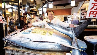 Pagan 3,2 millones de dólares por un atún gigante para preparar sushi