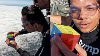 Salta con paracaídas y arma dos cubos mágicos en plena caída libre