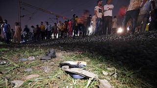 Tren atropella a multitud dejando 55 muertos y 70 heridos (VIDEO)