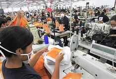 Ministro de Trabajo jura que ya se viene ansiado aumento del sueldo mínimo vital