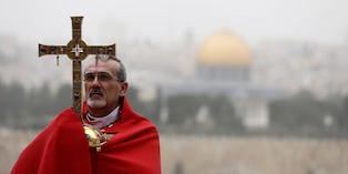 La medida de actuar por la fuerza contra el clero católico muestra la intolerancia del régimen sionista.