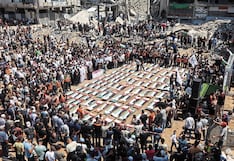 Entierran a 112 parientes en mayor funeral familiar en la Franja de Gaza