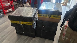 Policía incauta miles de cigarrillos ilegales en empresa de transportes de la victoria