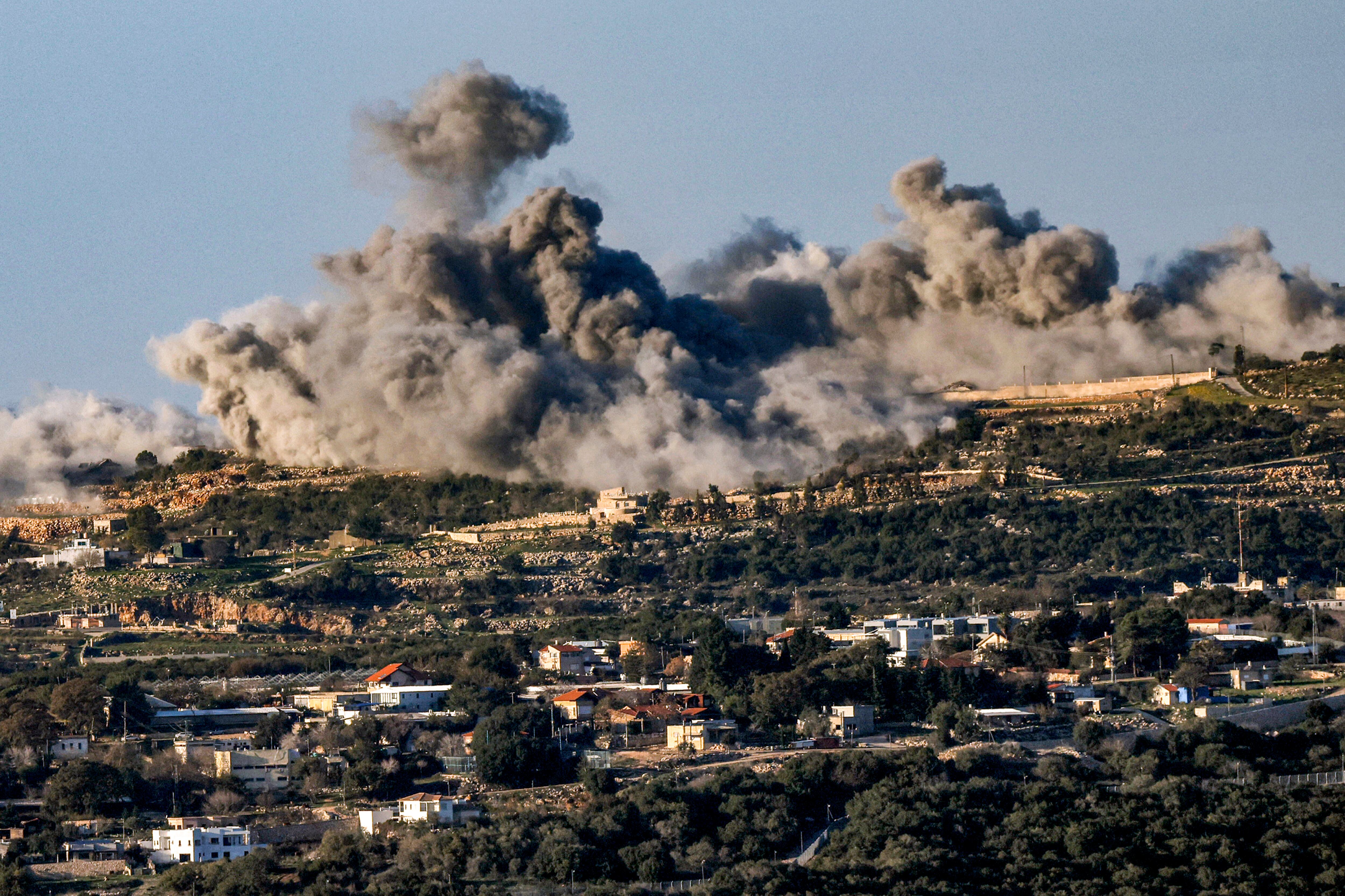 Bombardeo de Israel en medio de tensiones. (Foto de Jalaa MAREY / AFP).