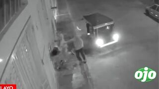 Jóvenes son víctimas de robo mientras caminaban por una calle solitaria en Chiclayo (VIDEO)