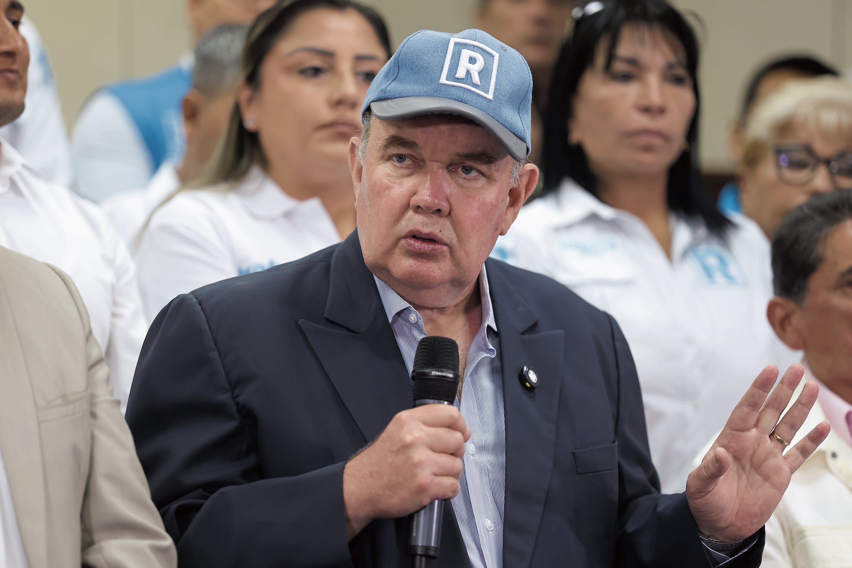 Rafael López Aliaga jura tener más apoyo de lo que se dice en las encuestas. Foto: Joel Alonzo/ @photo.gec