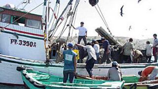 Cinco pescadores desaparecen al hundirse embarcación en Sechura 
 