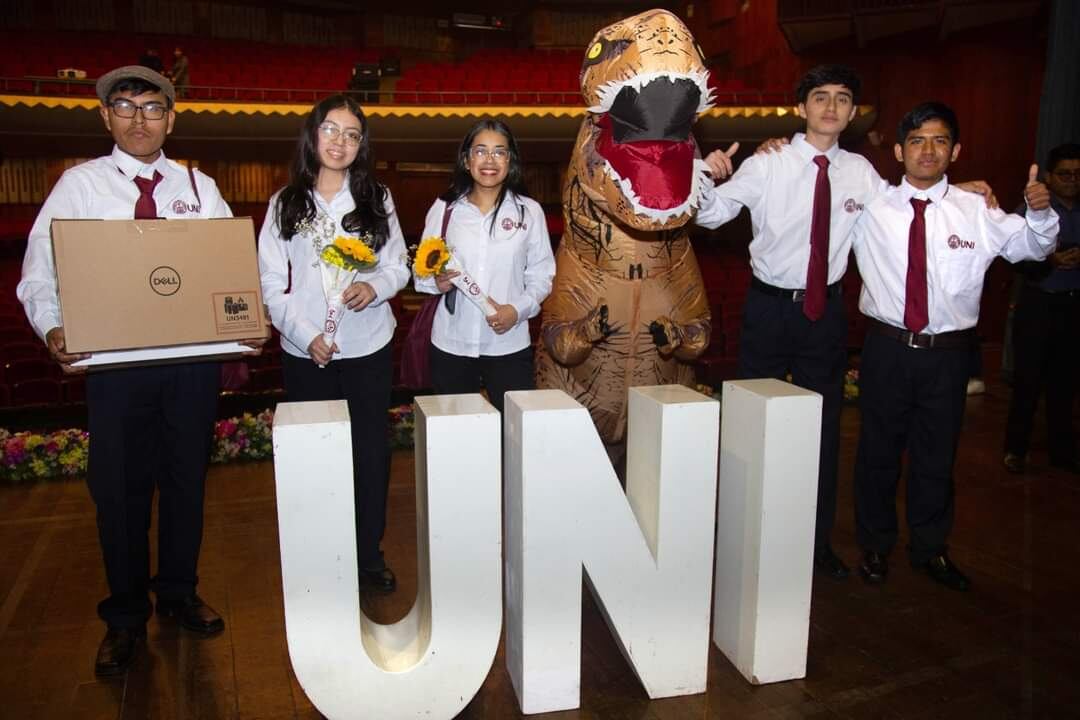 Chancones de la UNI fueron premiados en ceremonia de bienvenida a cachimbos.