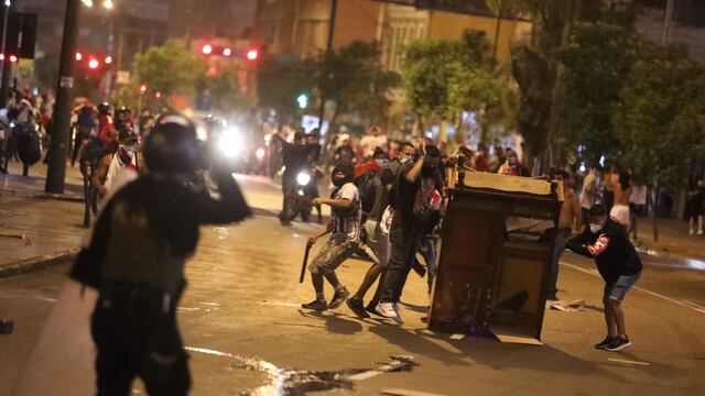 Poder Judicial, Fiscalía, Metropolitano, tiendas Tambo: los lugares atacados por vándalos durante protestas en el Centro de Lima 