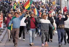 Bloqueos de vías paralizan a Bolivia, donde reclaman que Evo Morales sea candidato