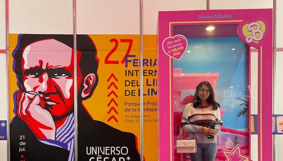 Para todas las Barbies lectoras, se ha instalado una caja rosa para que se tomen fotos en la FIL Lima 2023. Si subes las imágenes con el hashtag #BarbieEnLaFIL también participas en un sorteo.