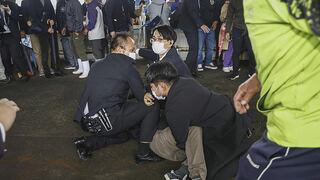 Primer ministro de Japón se salva de atentado con explosivos cuando se alistaba para dar un discurso